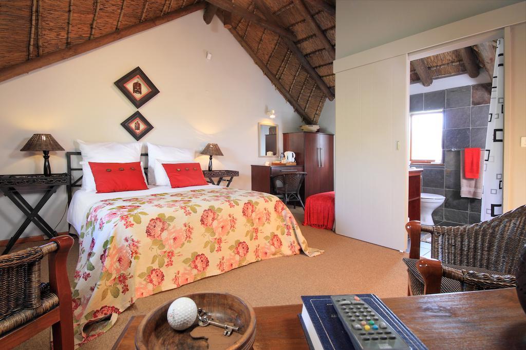 Thatchwood Country Lodge St Francis Bay Eksteriør billede